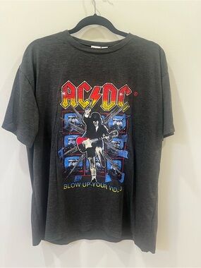 AC/DC Black Short-Sleeve Graphic Band Tee with Red & Yellow Accents